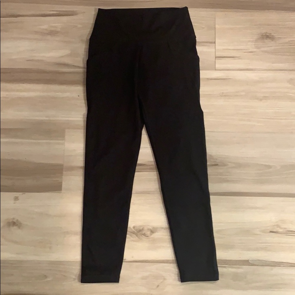 Aerie leggings size medium with side pockets